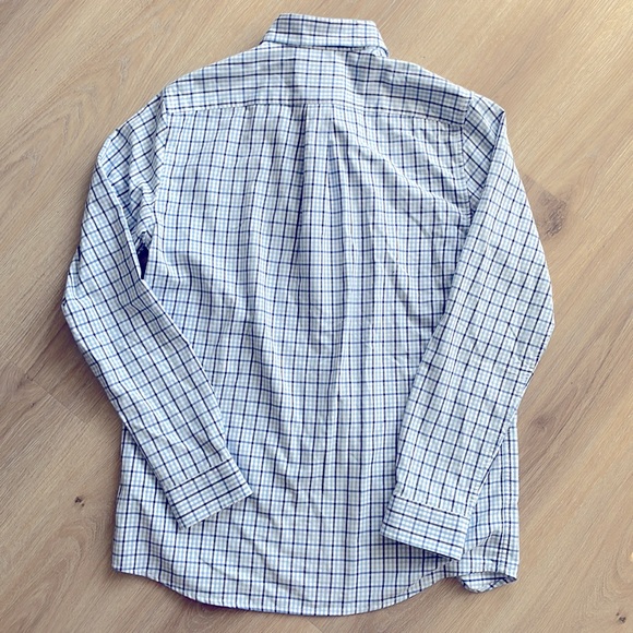 - Vineyard Vines - Performance Whale Plaid Button Down - Picture 5 of 5